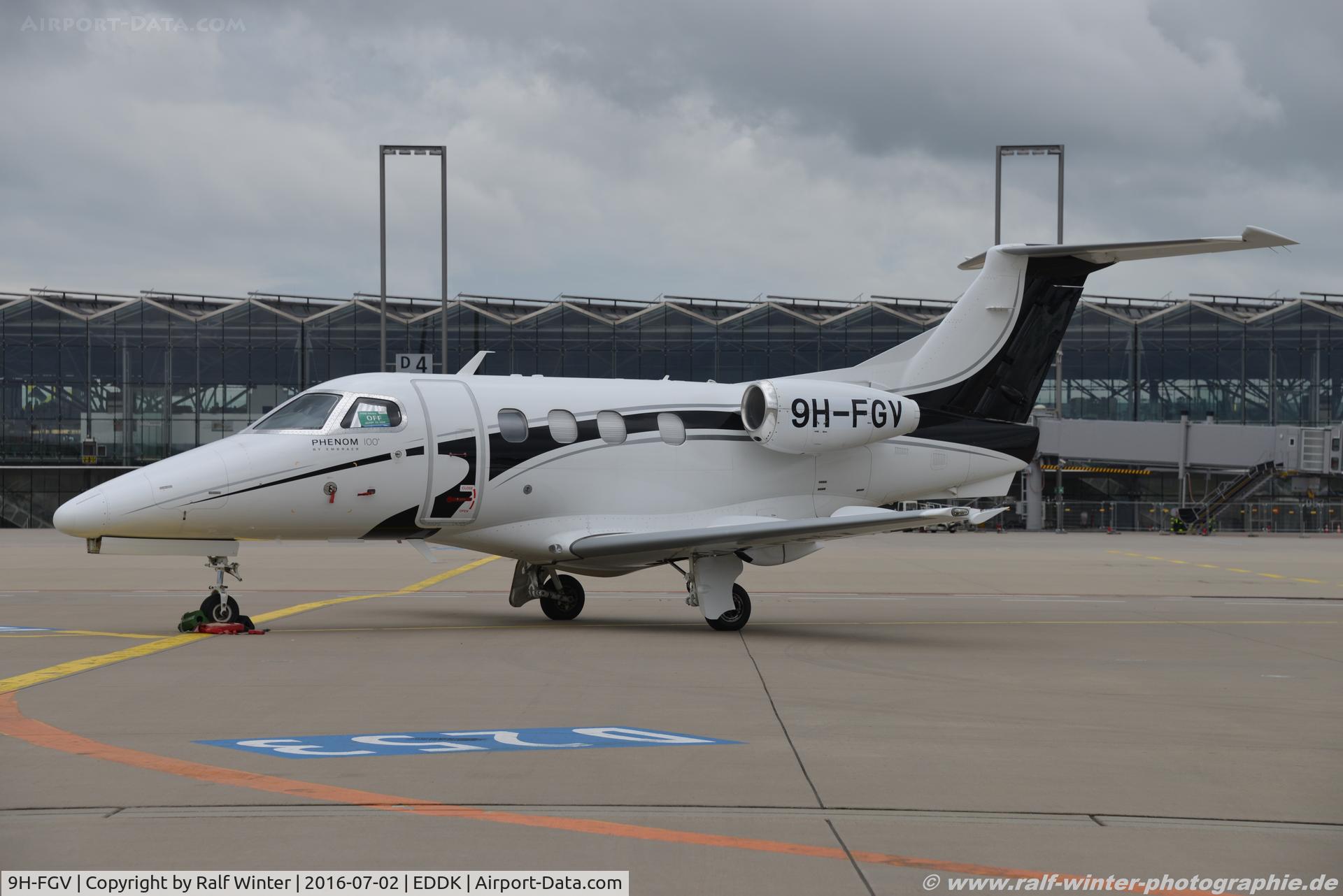 9H-FGV, 2010 Embraer EMB-500 Phenom 100 C/N 50000193, Embraer Phenom 100 EMB-500 - LWG Luxwing - 50000193 - 9H-FGV - 02.07.2016 - CGN