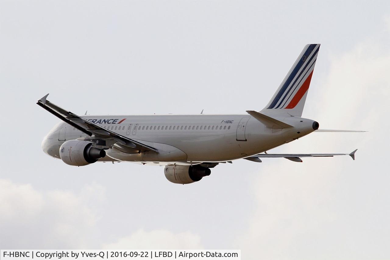F-HBNC, 2010 Airbus A320-214 C/N 4601, Airbus A320-214, Climbing from rwy 23, Bordeaux Mérignac airport (LFBD-BOD)