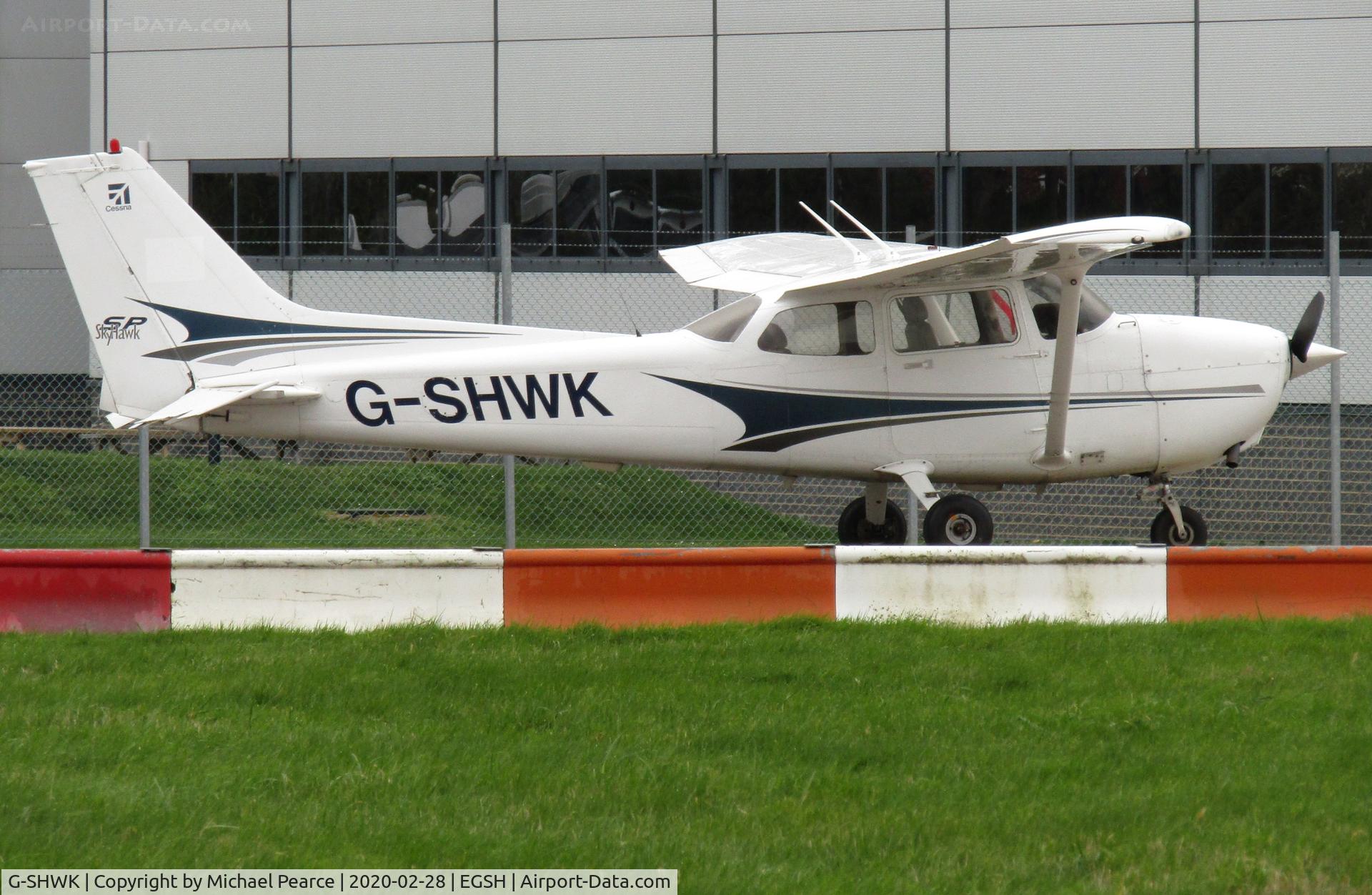 G-SHWK, 2004 Cessna 172S Skyhawk SP C/N 172S9642, Visiting SaxonAir on a weather diversion from Cambridge (CBG)