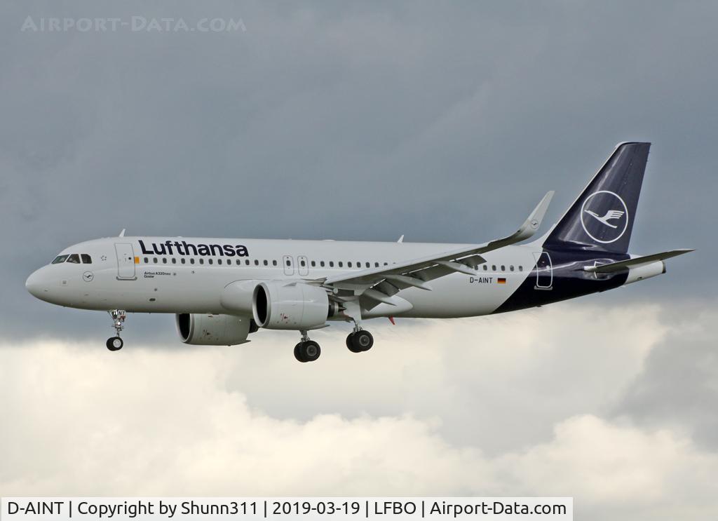 D-AINT, 2019 Airbus A320-271NEO C/N 8708, Landing rwy 32R