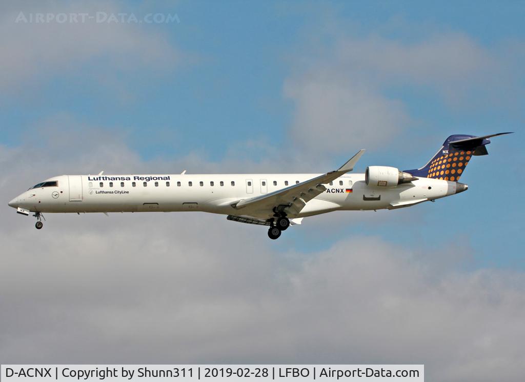 D-ACNX, 2011 Bombardier CRJ-900 NG (CL-600-2D24) C/N 15270, Landing rwy 32L in basic Eurowings c/s