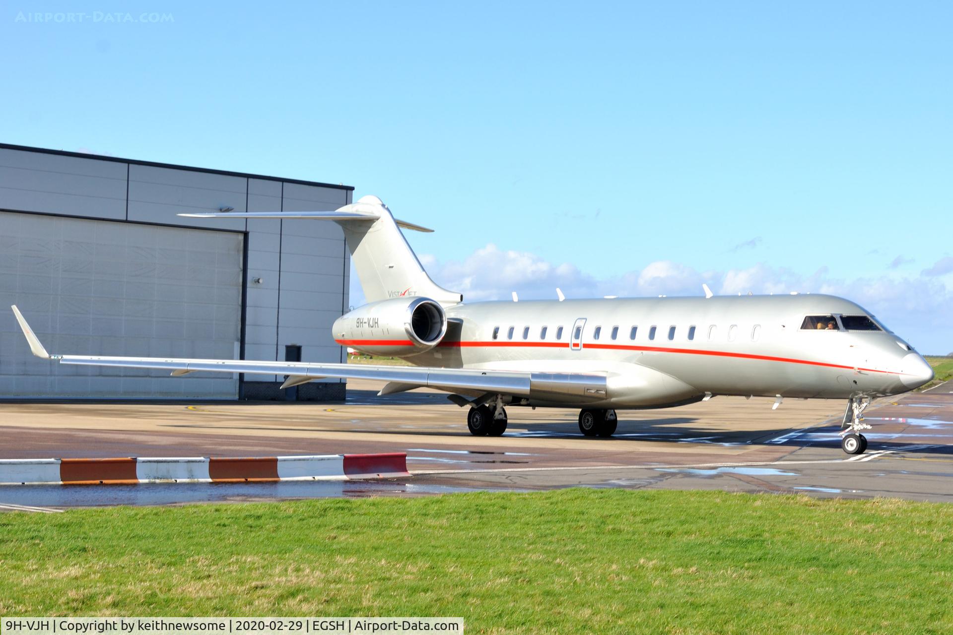 9H-VJH, 2013 Bombardier BD-700-1A10 Global 6000 C/N 9585, Leaving Norwich.