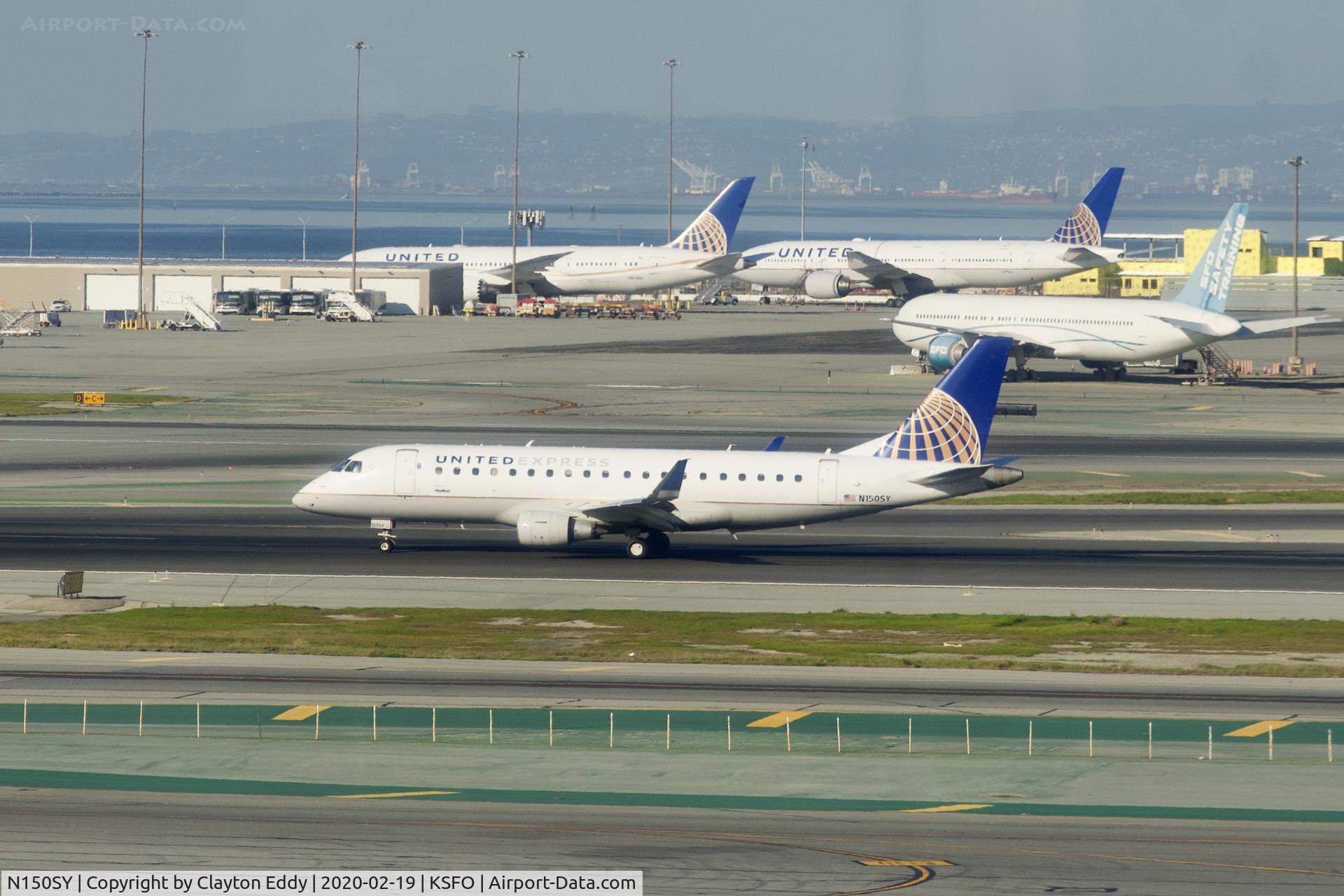N150SY, 2015 Embraer 175LR (ERJ-170-200LR) C/N 15000499, Sky Terrace SFO 2020.