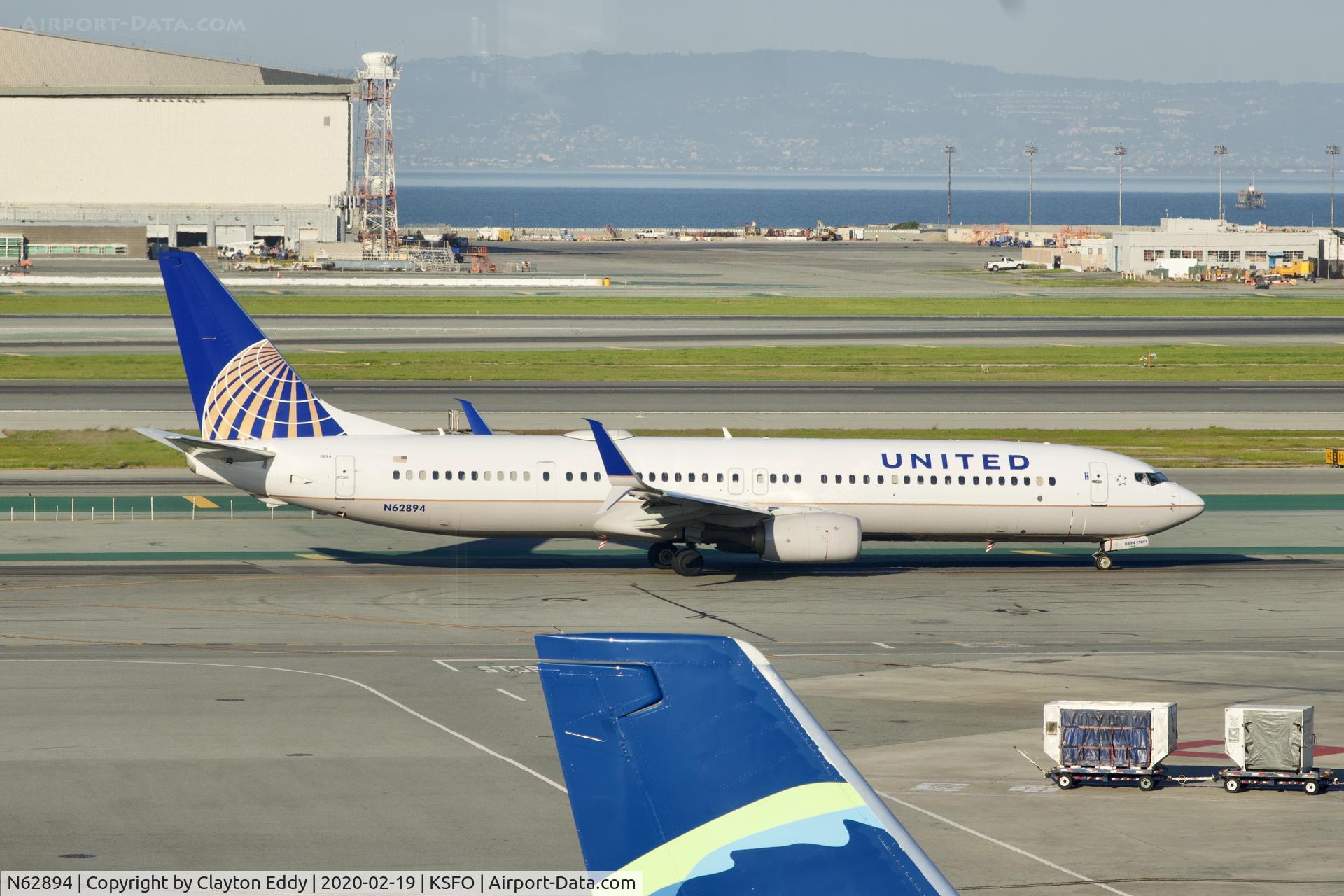 N62894, 2016 Boeing 737-924/ER C/N 42198, Sky Terrace SFO 2020.