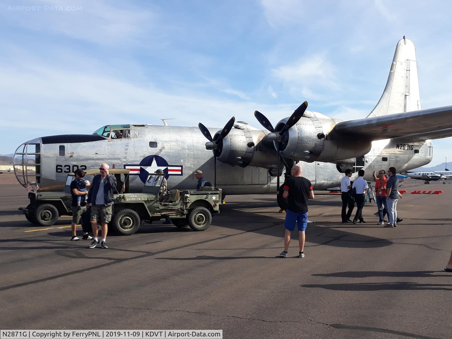 N2871G, Consolidated Vultee P4Y-2 Privateer C/N 66302, P4Y-2 on display at  the apron of Deer Valley due to Veterans Day celebrations.