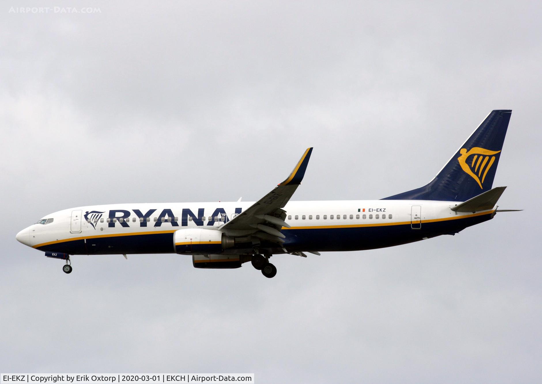 EI-EKZ, 2010 Boeing 737-8AS C/N 38508, EI-EKZ landing rw 22L