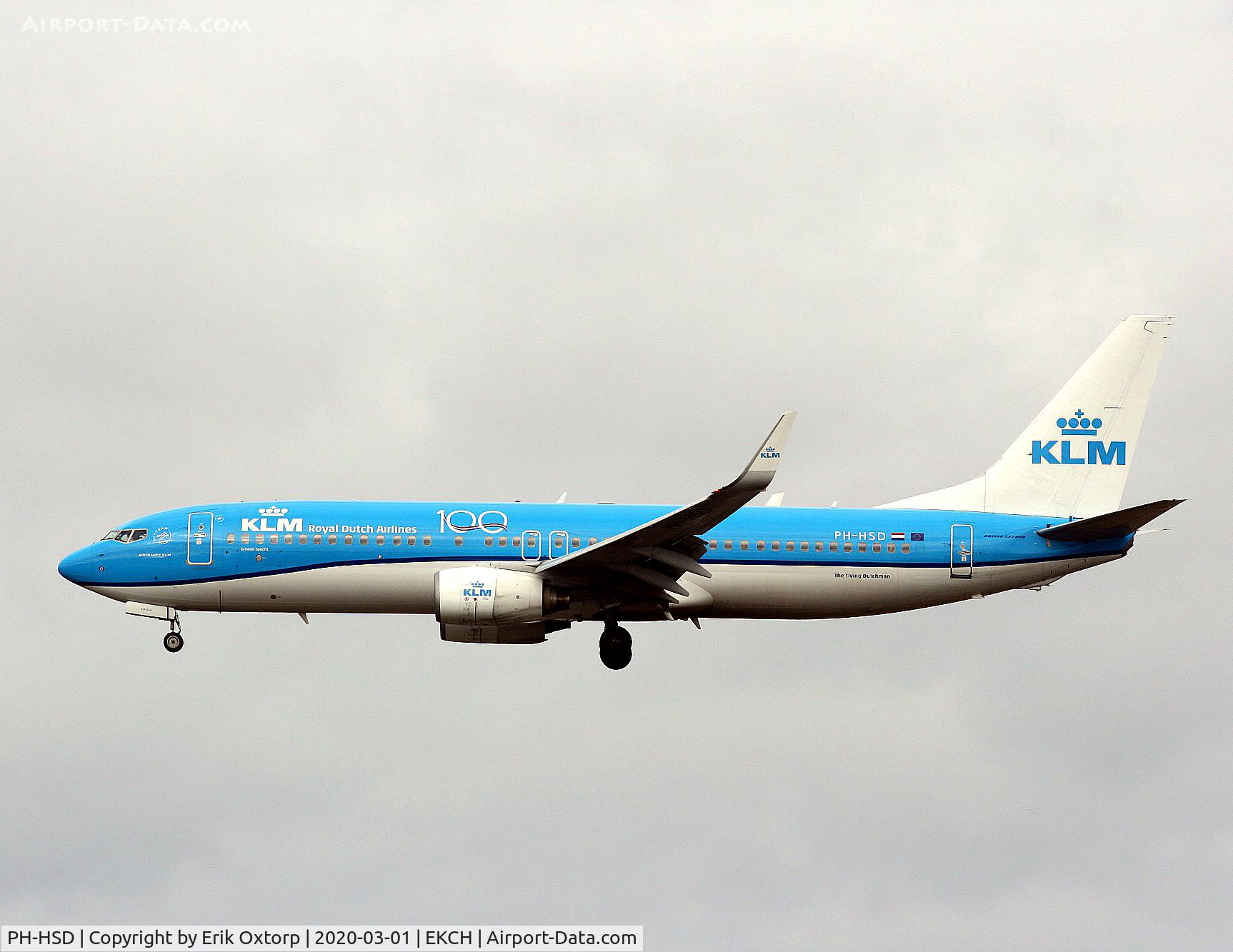 PH-HSD, 2012 Boeing 737-8K2 C/N 39260, PH-HSD landing rw 22L