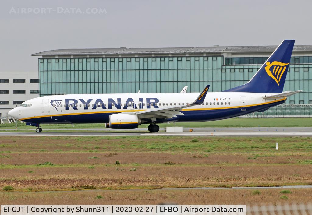 EI-GJT, 2018 Boeing 737-800 C/N 44837, Ready for take off from rwy 32R
