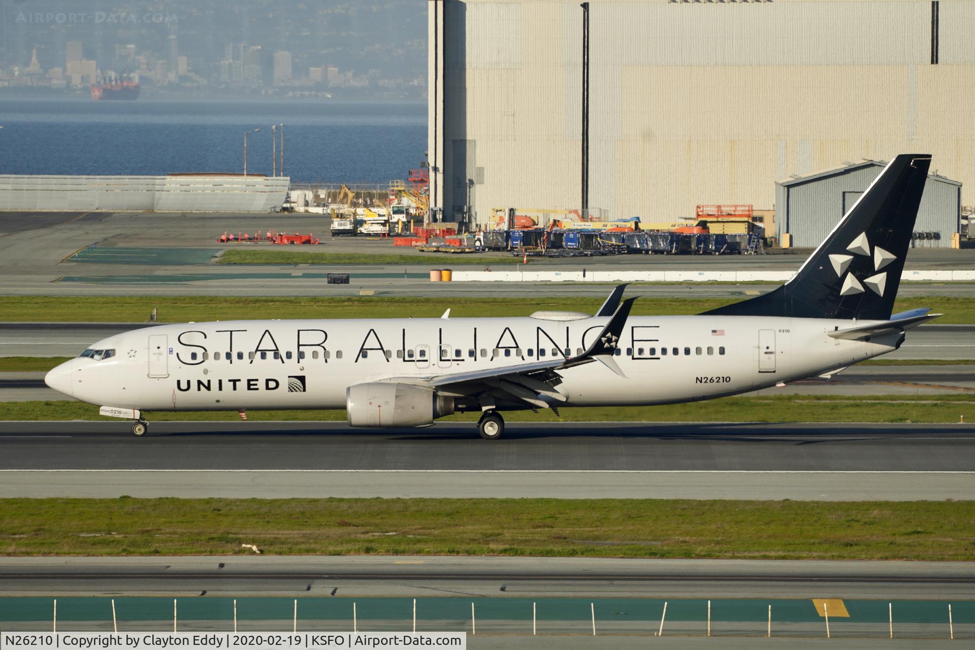 N26210, 1998 Boeing 737-824 C/N 28770, Sky Terrace SFO 2020.