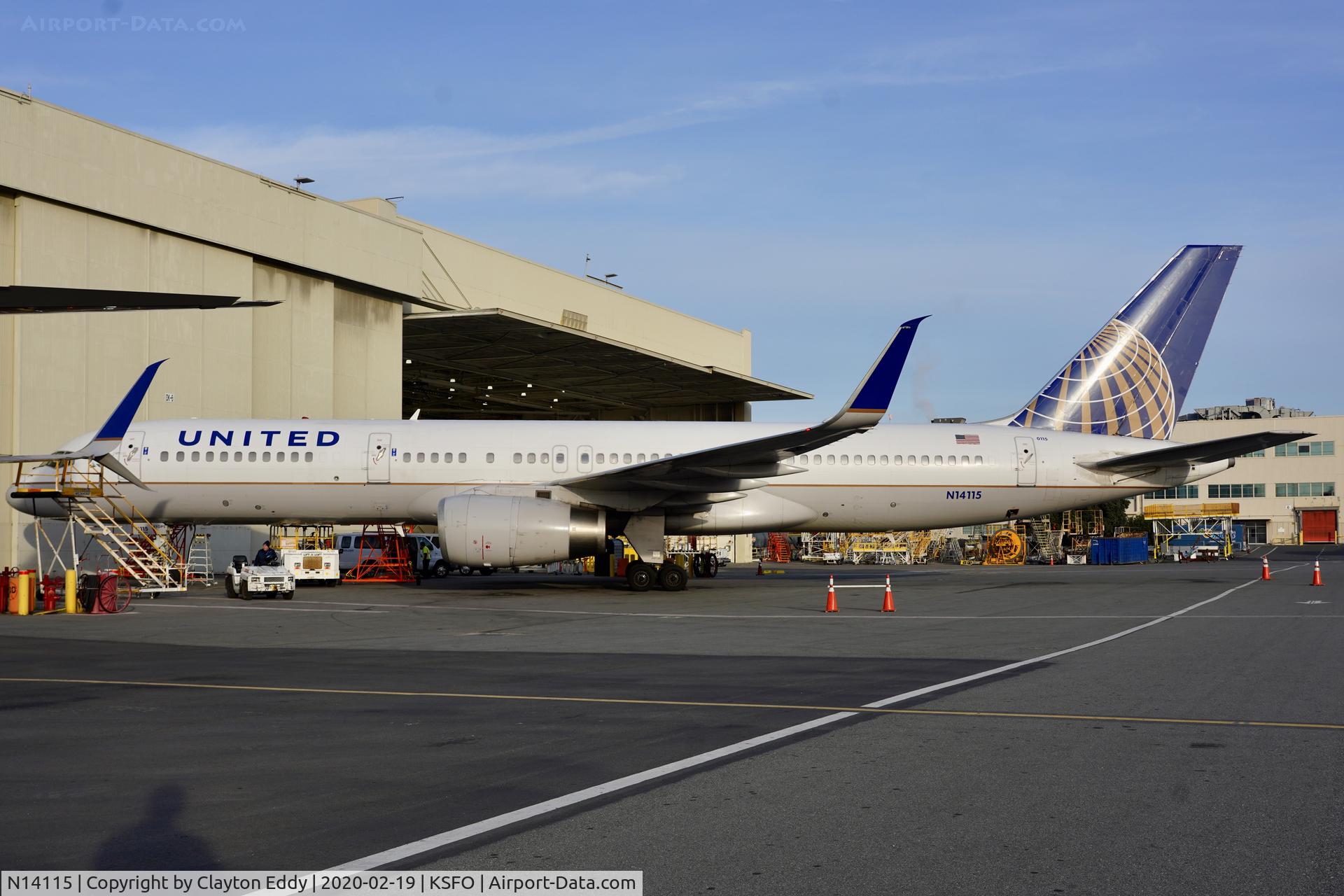 N14115, 1995 Boeing 757-224 C/N 27557, Sky Terrace SFO 2020.