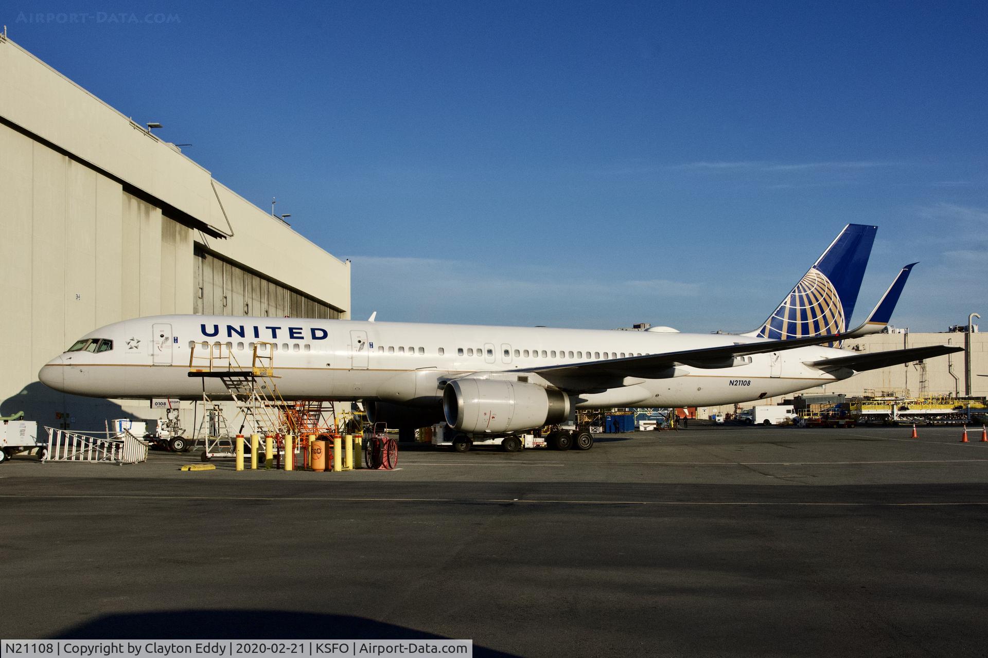 N21108, 1994 Boeing 757-224 C/N 27298, SFO 2020.