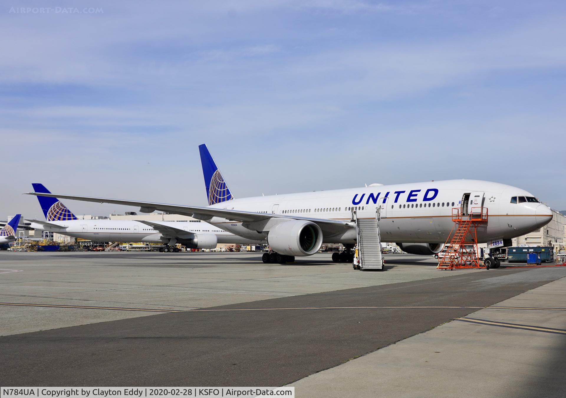 N784UA, 1997 Boeing 777-222/ER C/N 26951, SFO 2020.