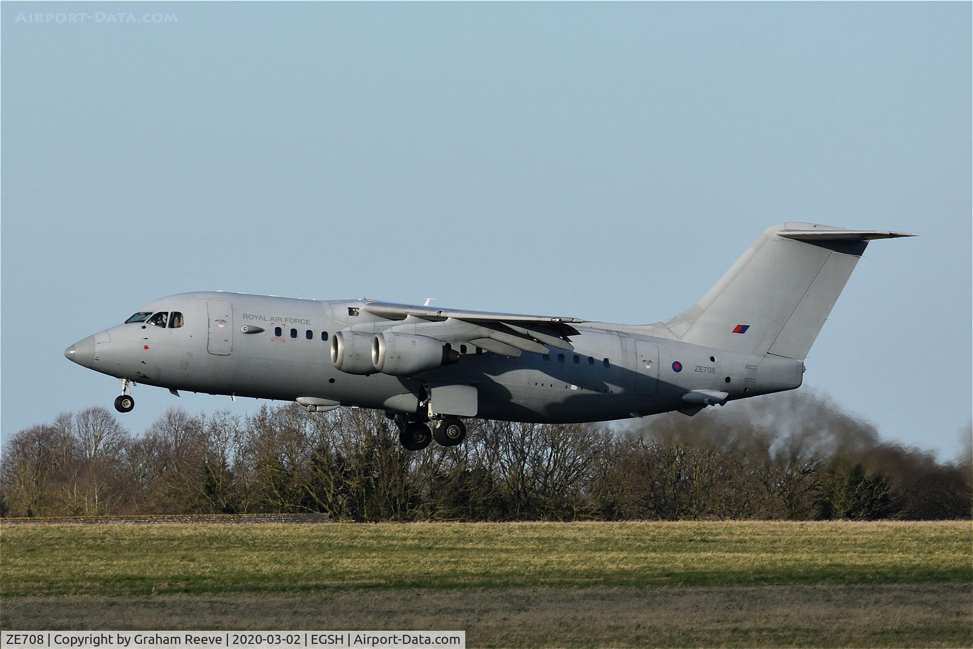ZE708, 1993 British Aerospace BAe.146-200QC C.3 Quick Change C/N E2211, Departing from Norwich.