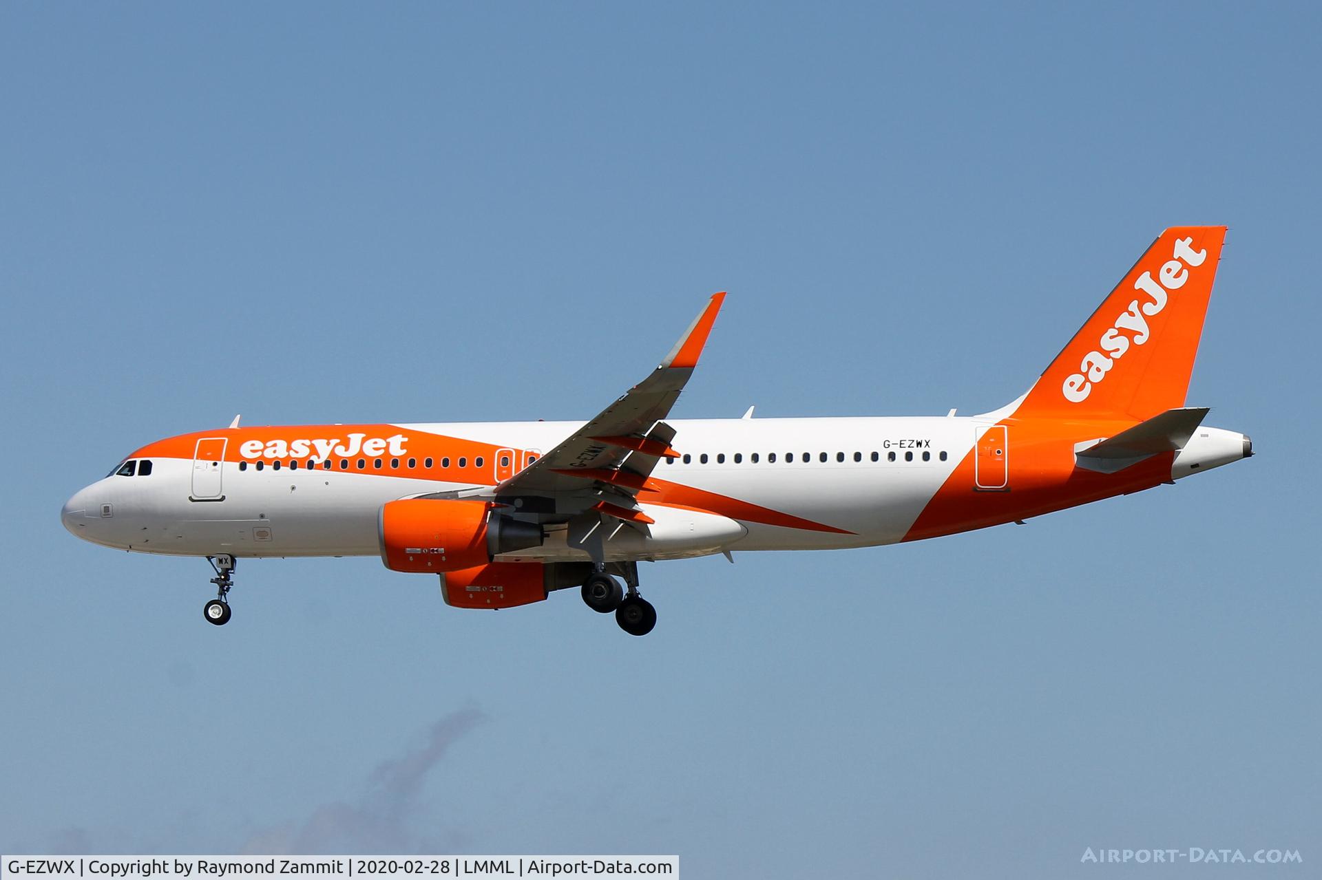 G-EZWX, 2014 Airbus A320-214 C/N 6192, A320 G-EZWX Easyjet