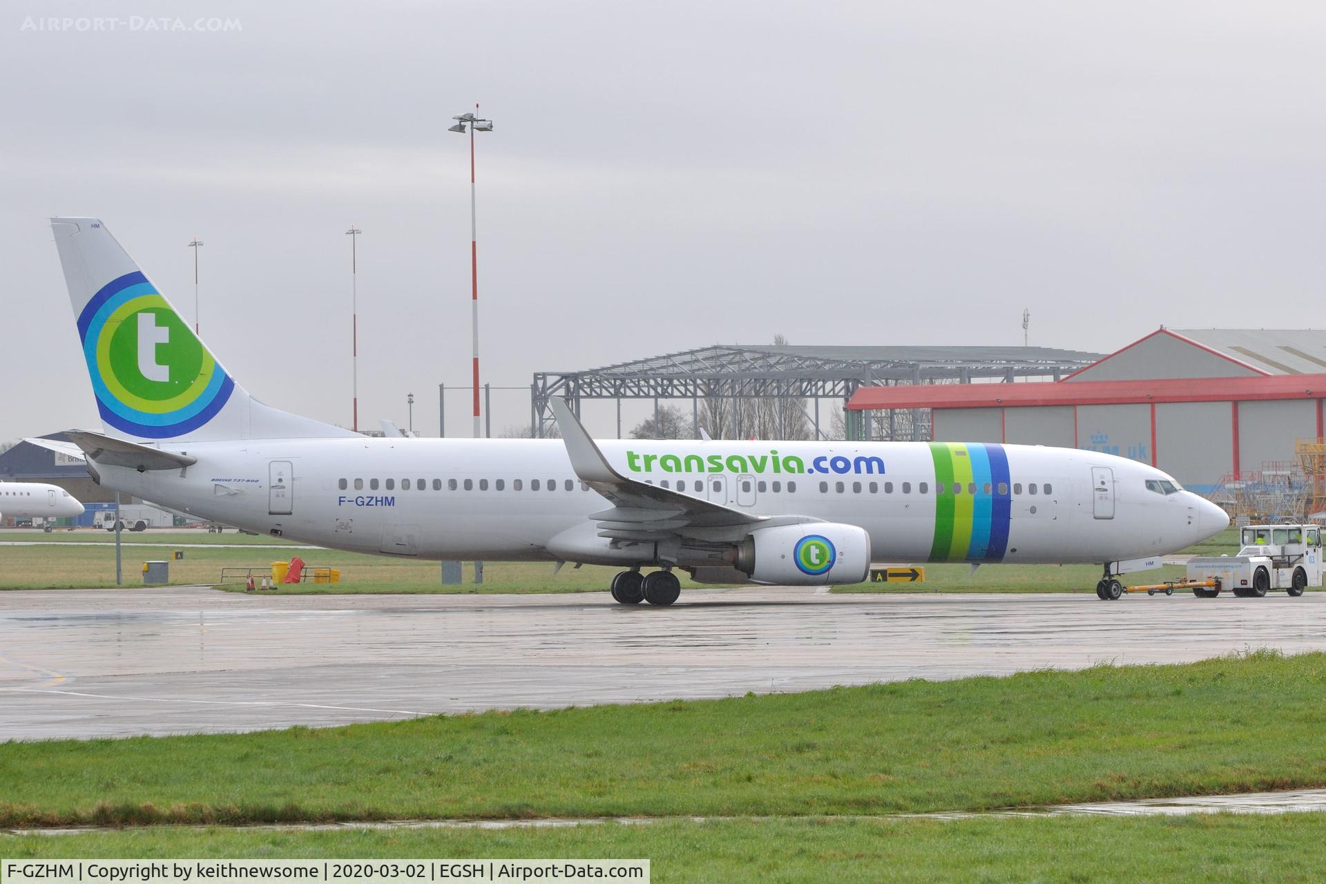 F-GZHM, 2014 Boeing 737-8K2 C/N 37792, Towed to maintenance area.