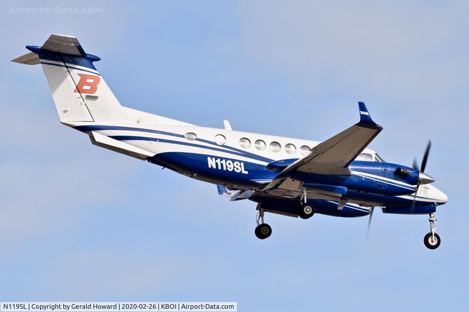 N119SL, 1990 Beech B300 King Air 350 King Air C/N FL8, Landing 10R.