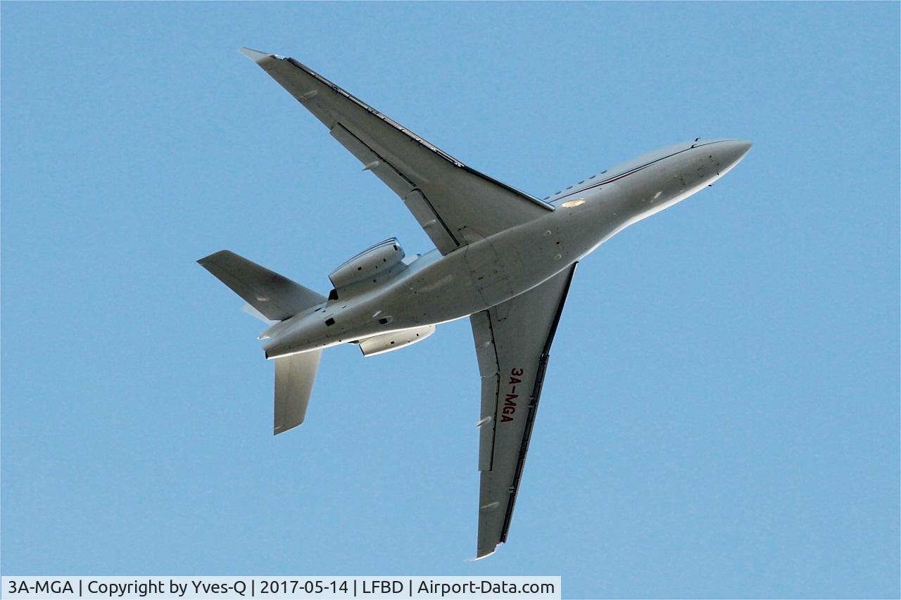 3A-MGA, 2017 Dassault Falcon 8X C/N 435, Dassault Falcon 8X, Climbing from rwy 05, Bordeaux-Mérignac airport (LFBD-BOD)