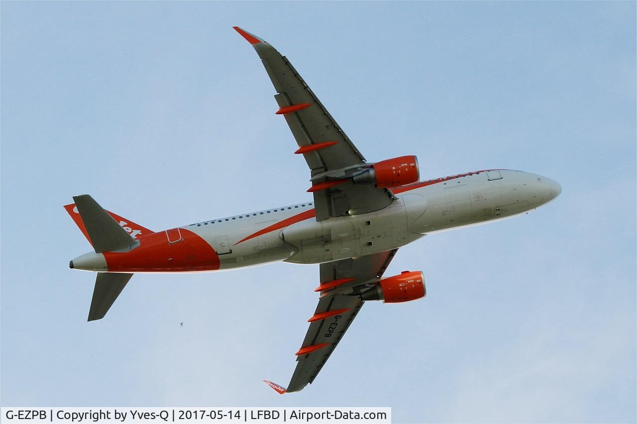 G-EZPB, 2015 Airbus A320-214 C/N 6977, Airbus A320-214, Take off rwy 05, Bordeaux-Mérignac airport (LFBD-BOD)