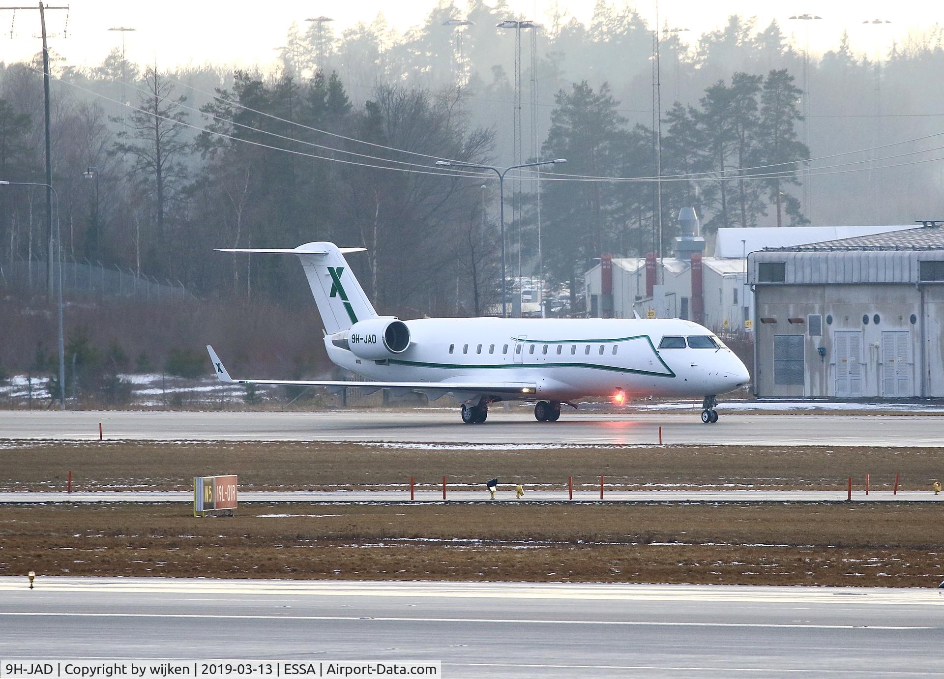 9H-JAD, 2005 Bombardier Challenger 850 (CL-600-2B19) C/N 8060, Taxiway W