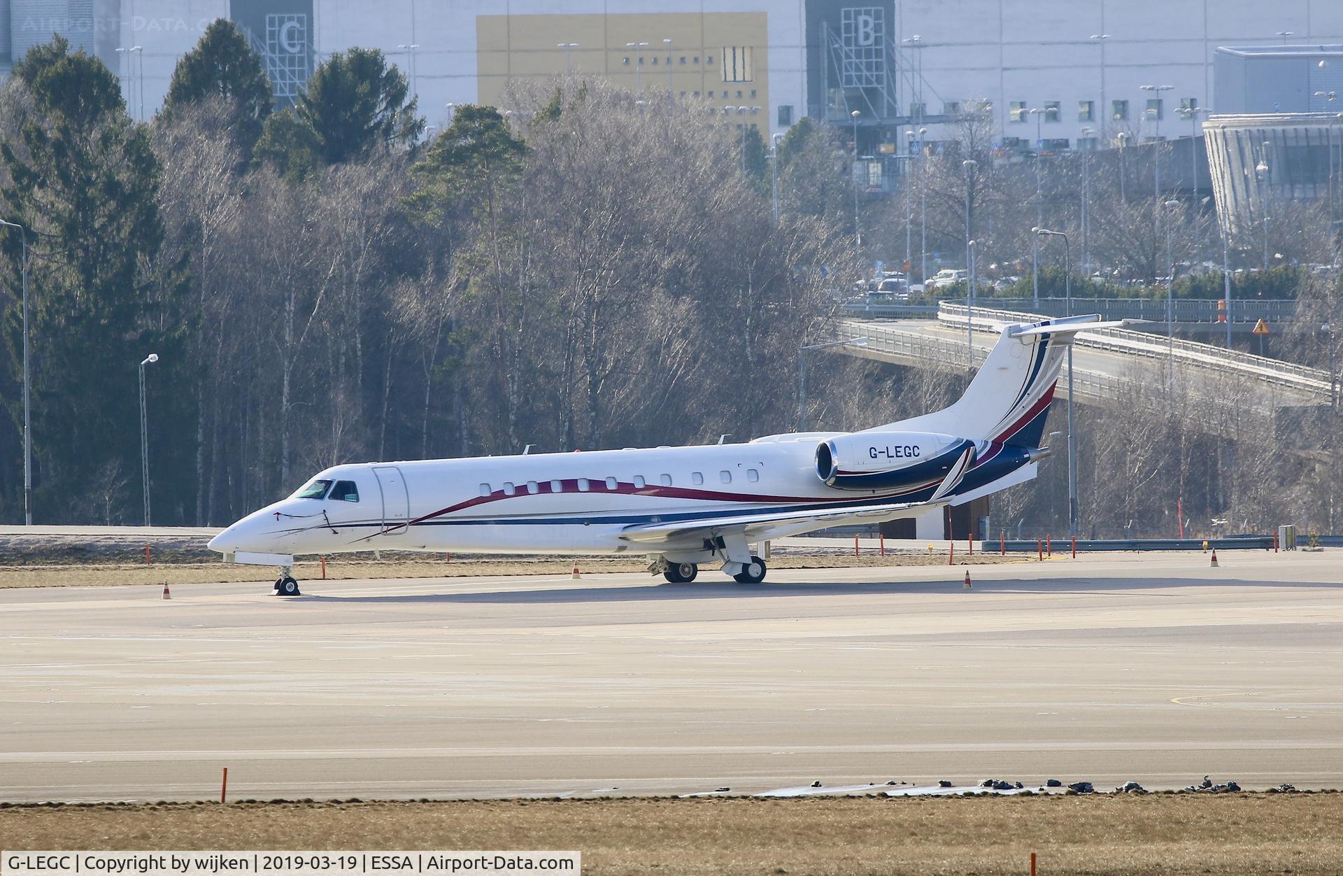 G-LEGC, 2007 Embraer EMB-135BJ Legacy C/N 14501025, Ramp M