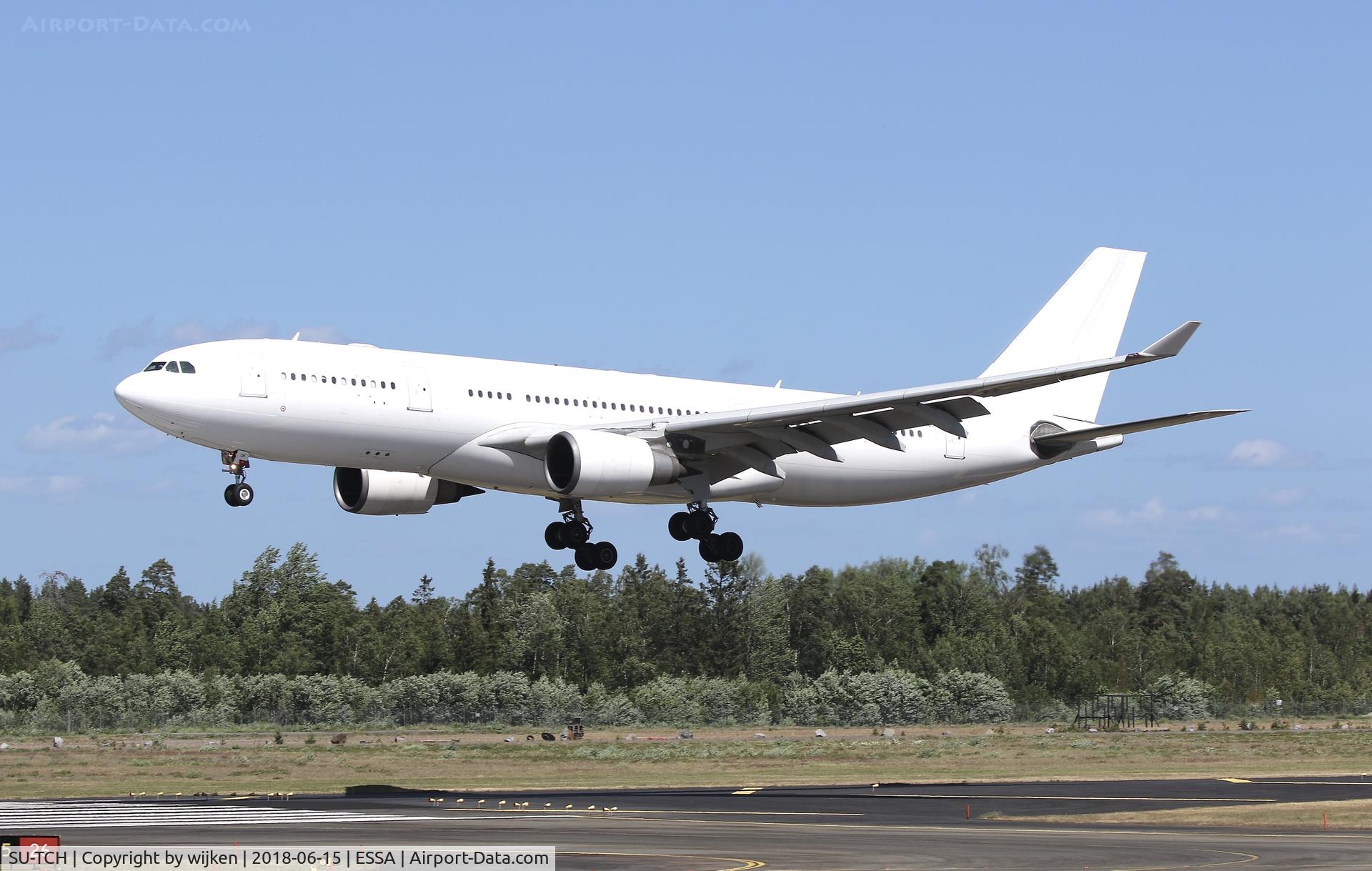 SU-TCH, 2005 Airbus A330-203 C/N 661, RWY 26