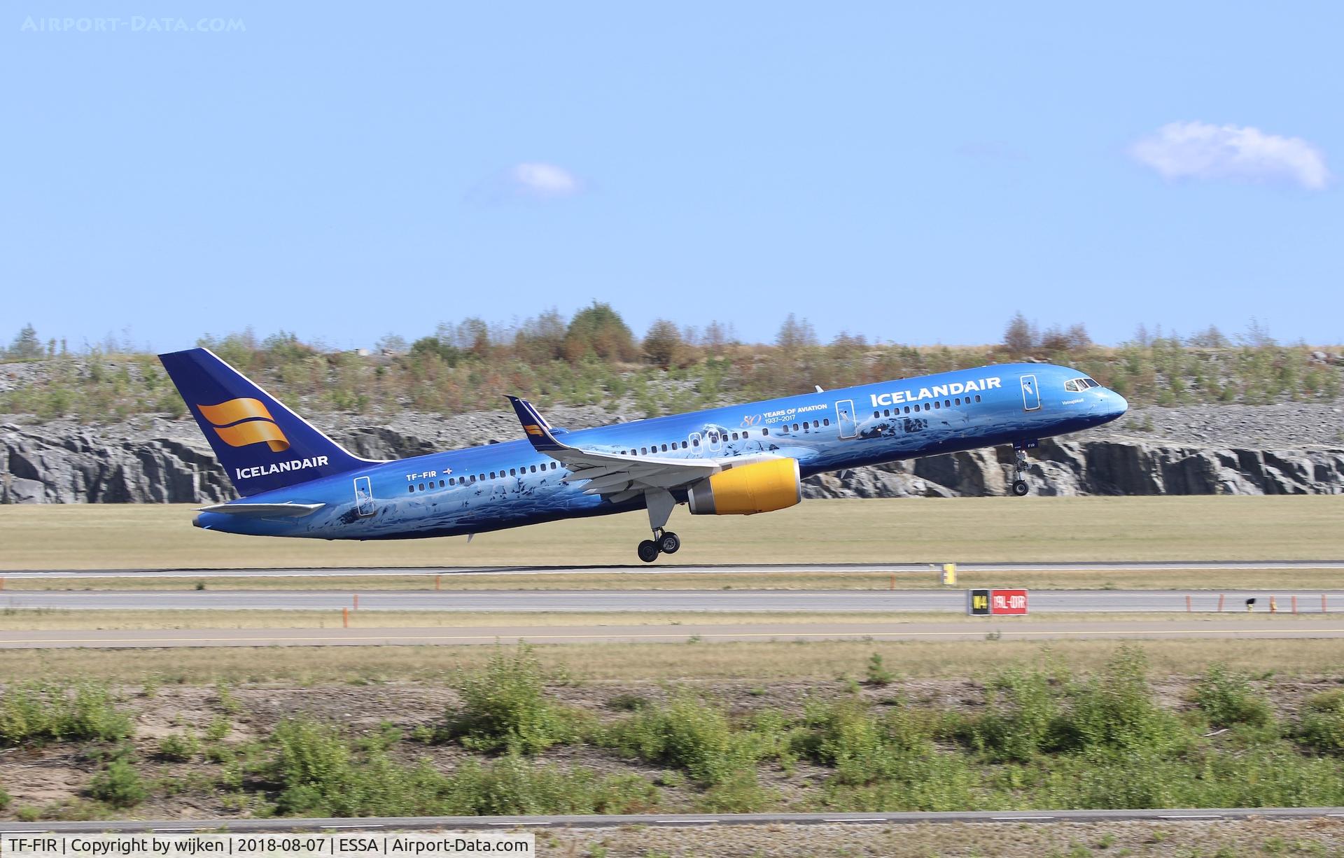 TF-FIR, 1994 Boeing 757-256 C/N 26242, RWY 19L