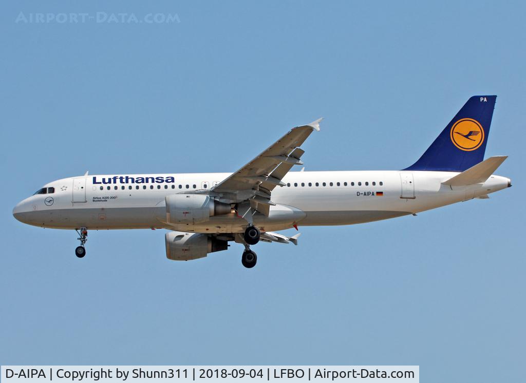 D-AIPA, 1989 Airbus A320-211 C/N 0069, Landing rwy 32L