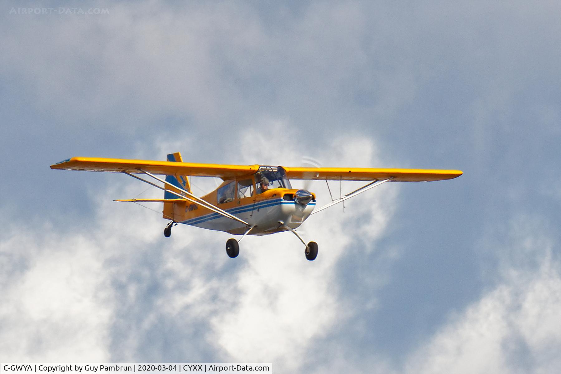 C-GWYA, 1975 Bellanca 8KCAB Decathlon C/N 206-75, Landing