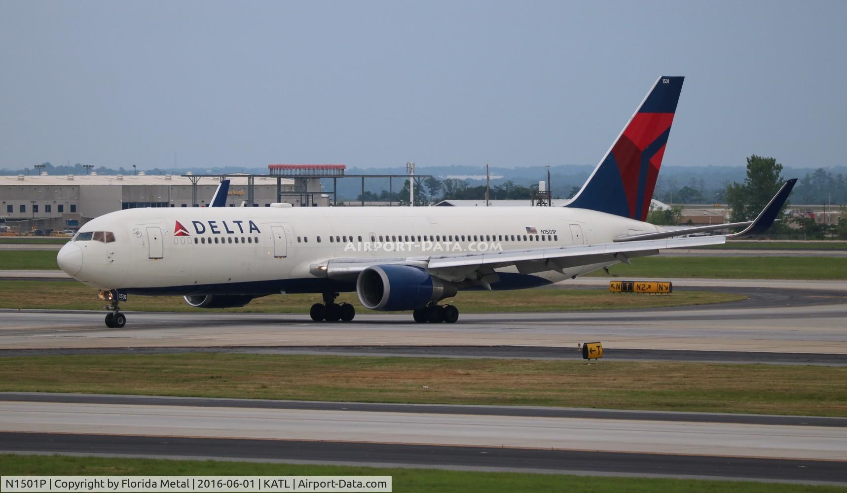 N1501P, 1990 Boeing 767-3P6 C/N 24983, Delta