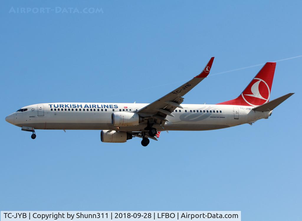 TC-JYB, 2011 Boeing 737-9F2/ER C/N 40974, Landing rwy 32L