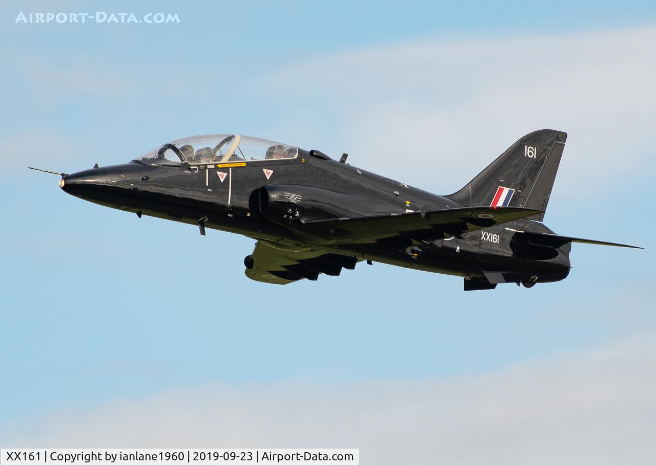 XX161, 1976 Hawker Siddeley Hawk T.1W C/N 007/312007, At RAF Linton on Ouse