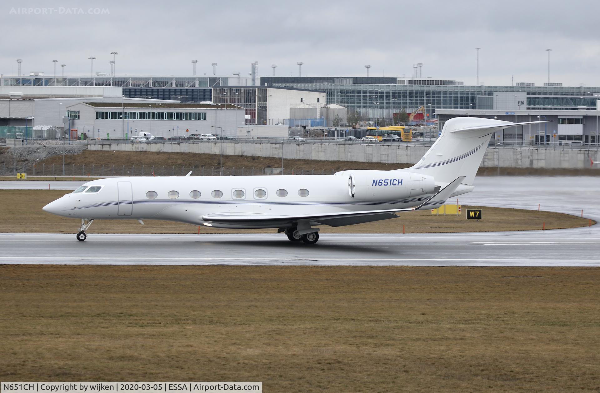 N651CH, 2013 Gulfstream Aerospace G-VI (G650) C/N 6060, RWY 19L