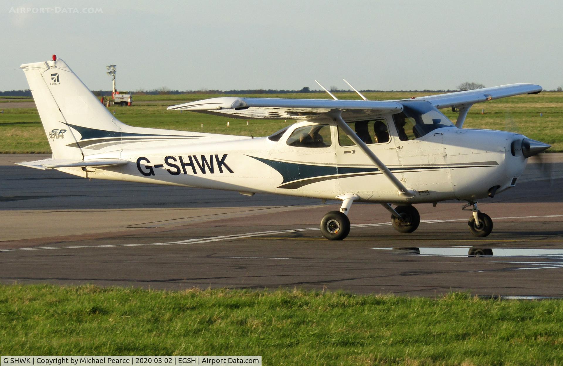 G-SHWK, 2004 Cessna 172S Skyhawk SP C/N 172S9642, Departing the SaxonAir ramp following a few days' visit from Cambridge (CBG).