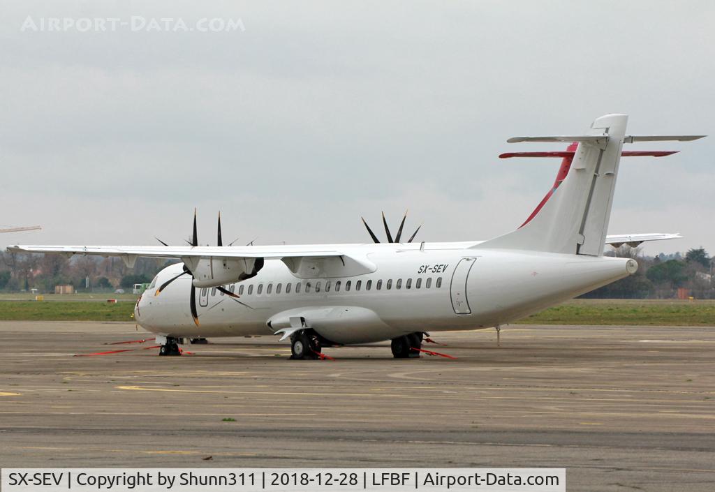 SX-SEV, 2006 ATR 72-212A C/N 699, Parked in all white c/s without titles... Waiting his delivery...