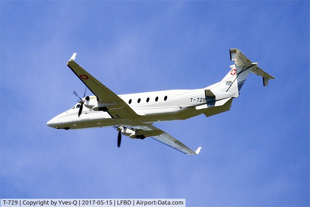T-729, 1997 Beech 1900D C/N UE-288, Beech 1900D, Climbing from rwy 23, Bordeaux-Mérignac airport (LFBD-BOD)