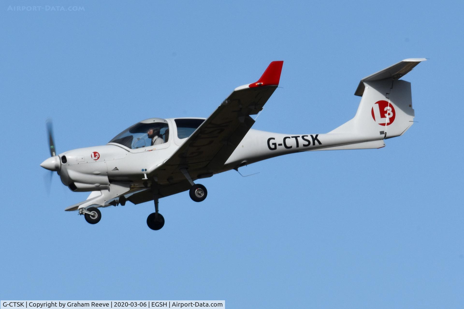 G-CTSK, 2014 Diamond DA-40NG Diamond Star C/N 40.N224, Landing at Norwich.
