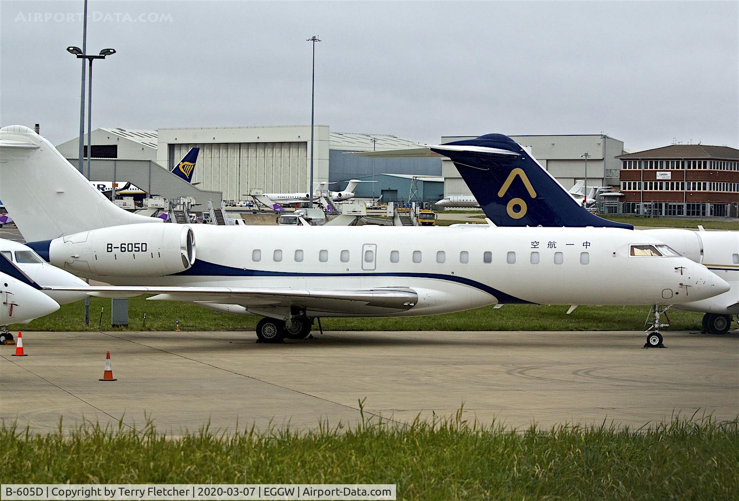 B-605D, 2016 Bombardier BD700-1A10 Global 6000 C/N 9716, At Luton