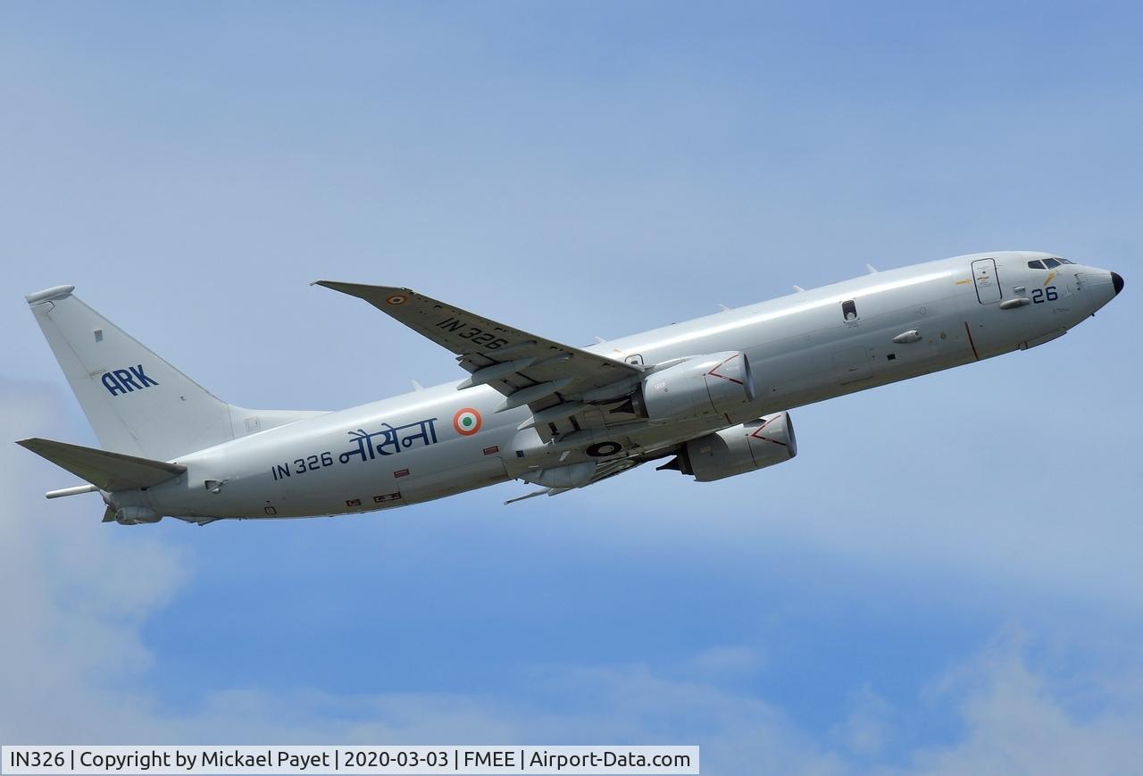 IN326, 2014 Boeing P-8I Neptune C/N 40616, Taking off rwy 30