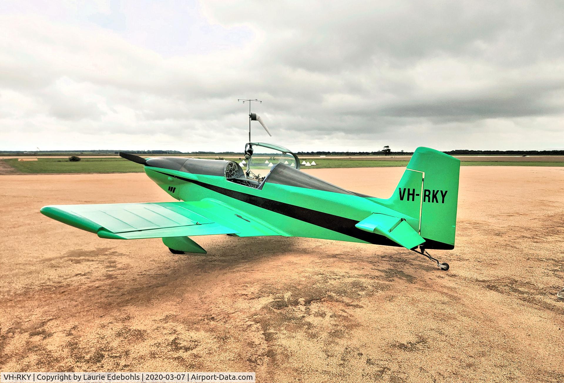 VH-RKY, 1998 Corby CJ-1 STARLET C/N V254, Sighted at YYRM Yarram Aerodrome, Victoria, Australia March 2020