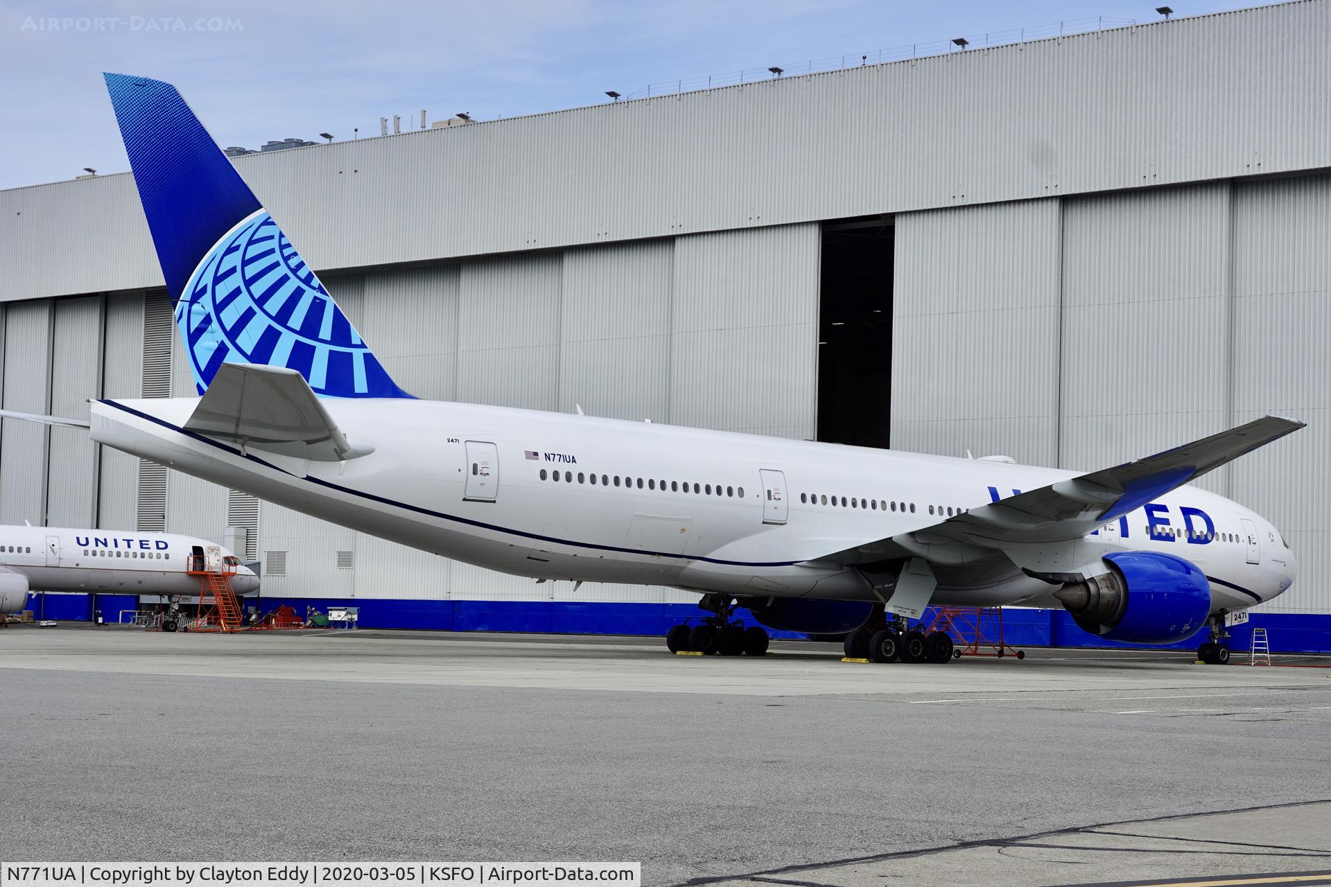 N771UA, 1995 Boeing 777-222 C/N 26932, SFO 2020.