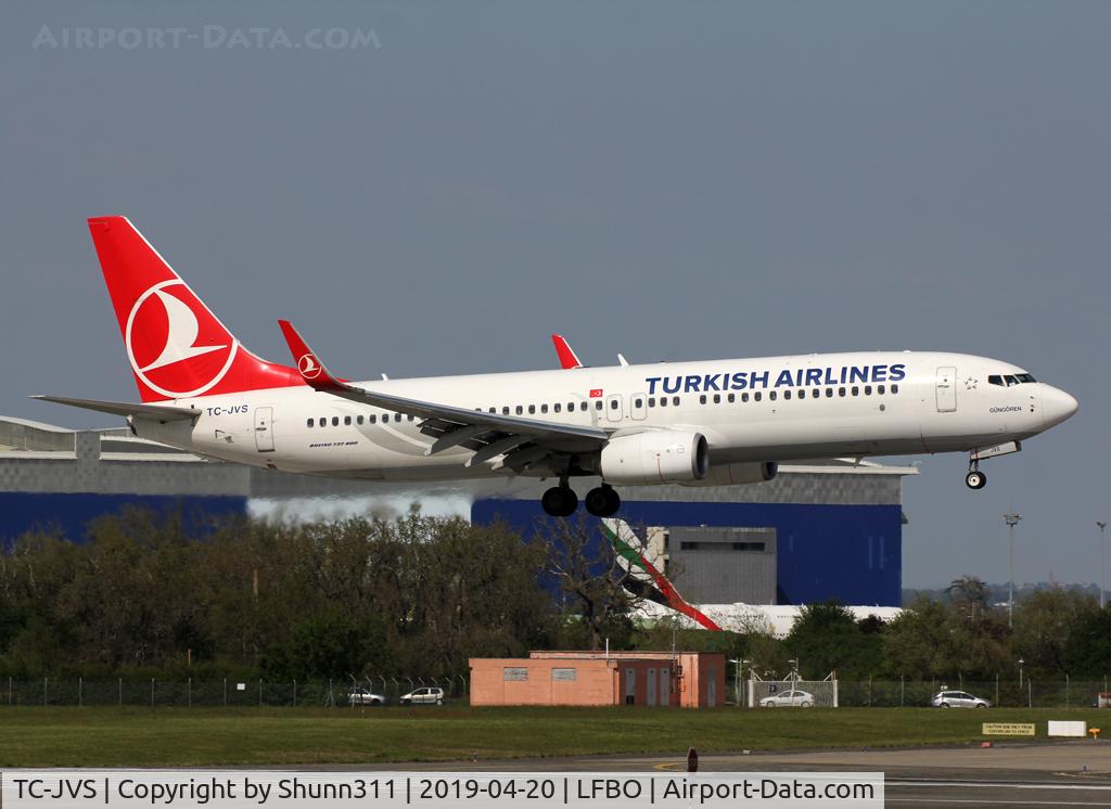 TC-JVS, 2016 Boeing 737-8F2 C/N 60021/5911, Landing rwy 14R