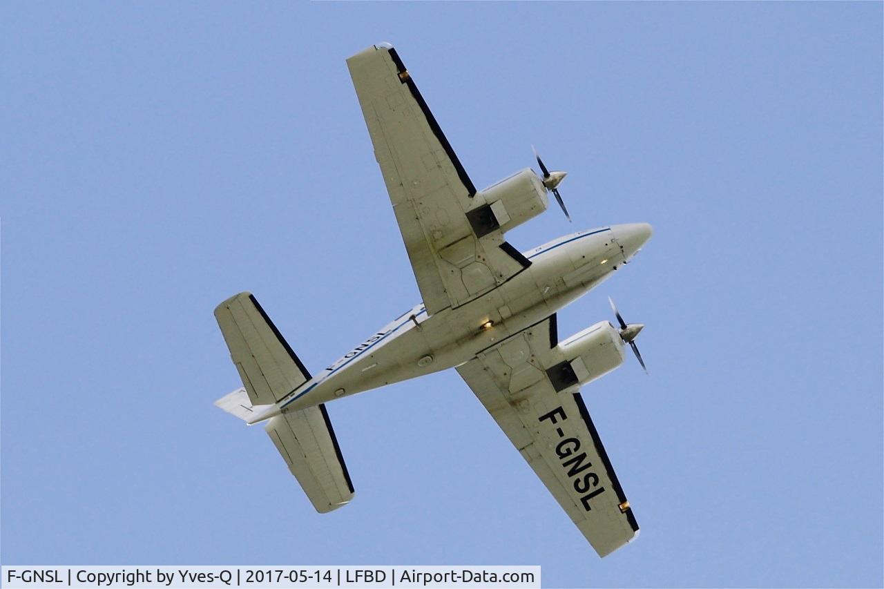 F-GNSL, 2001 Beech 58 Baron C/N TH-2006, Beech 58 Baron, Take off rwy 05, Bordeaux-Mérignac airport (LFBD-BOD)