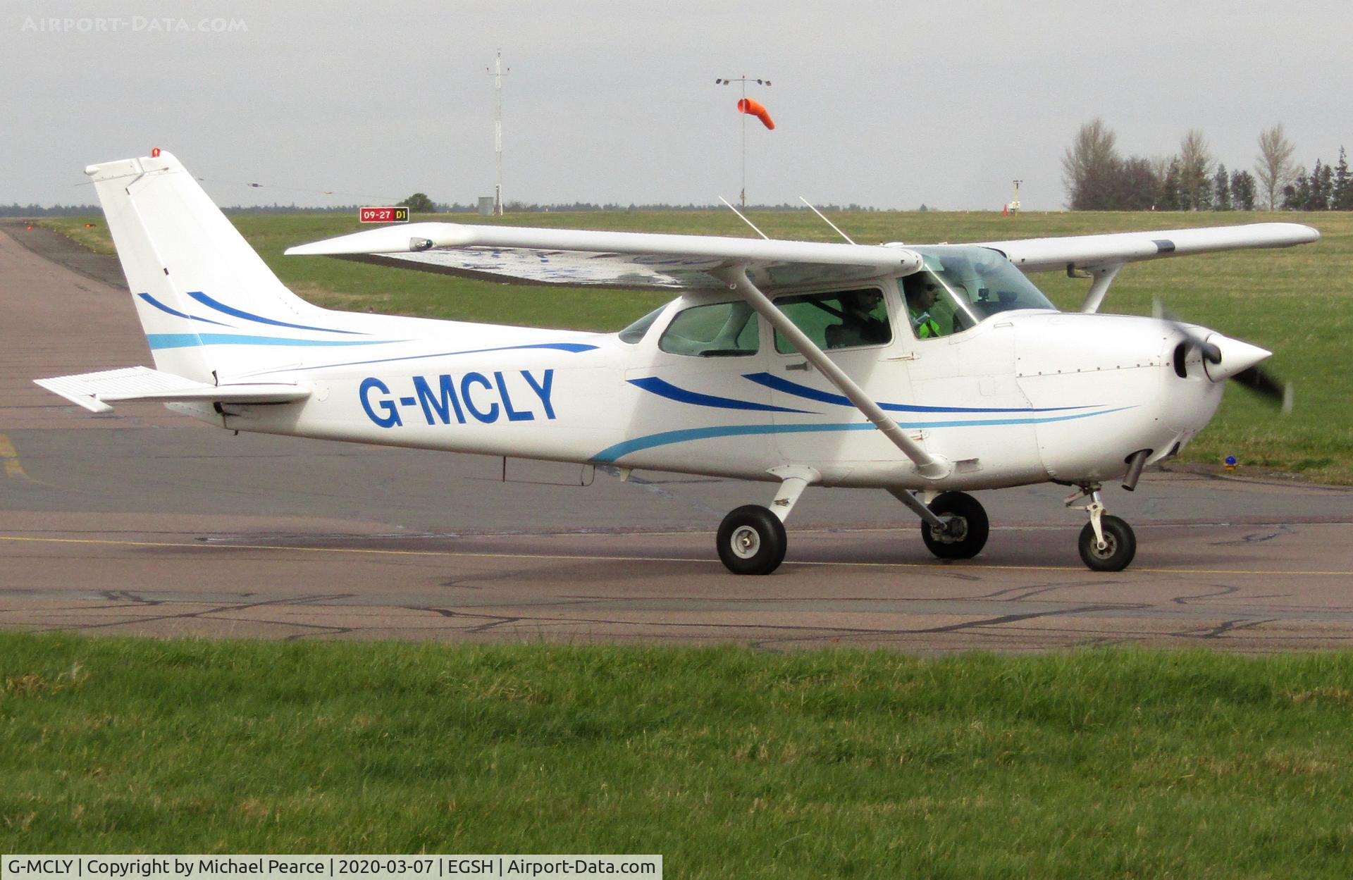 G-MCLY, 1982 Cessna 172P C/N 172-75597, Departing SaxonAir home to Little Snoring (X3LS).