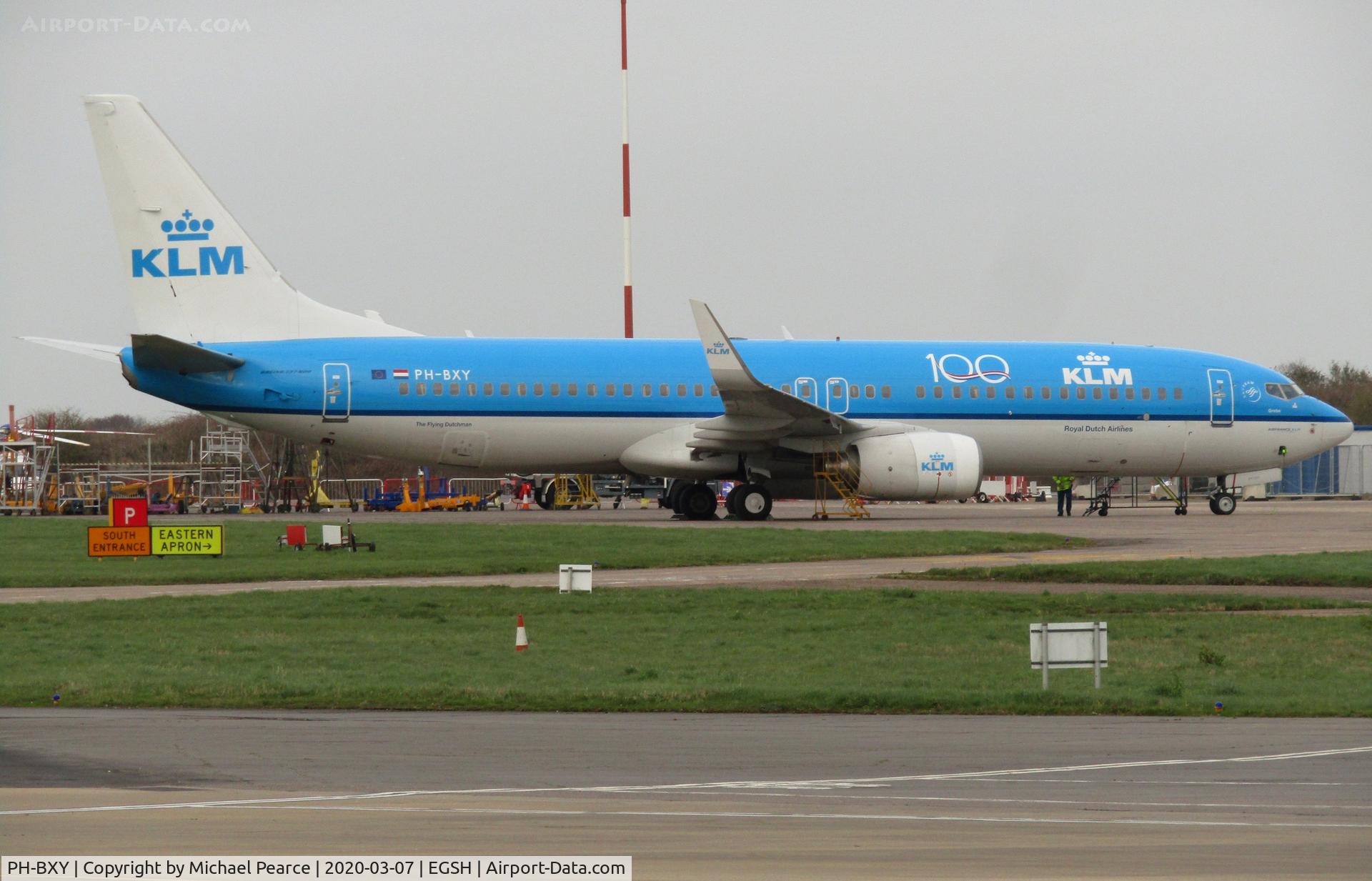 PH-BXY, 2008 Boeing 737-8K2 C/N 30372, Parked on the Eastern Apron after maintenance work.