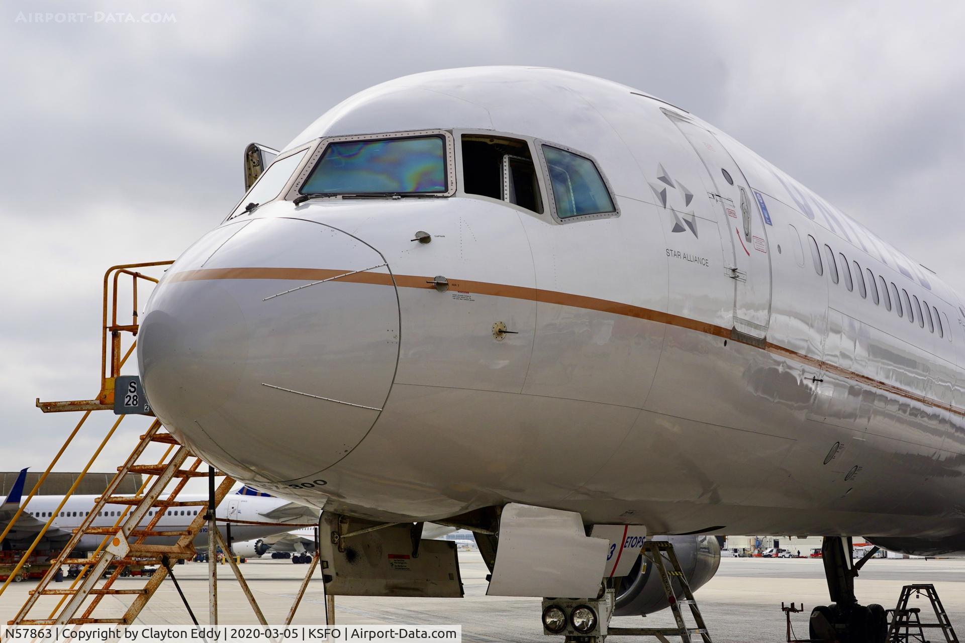 N57863, 2001 Boeing 757-33N C/N 32587, SFO 2020.