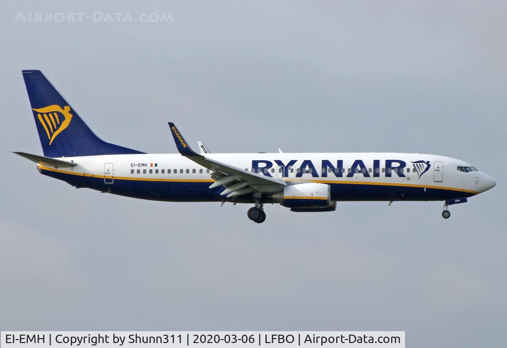 EI-EMH, 2010 Boeing 737-8AS C/N 34974, Landing rwy 32L