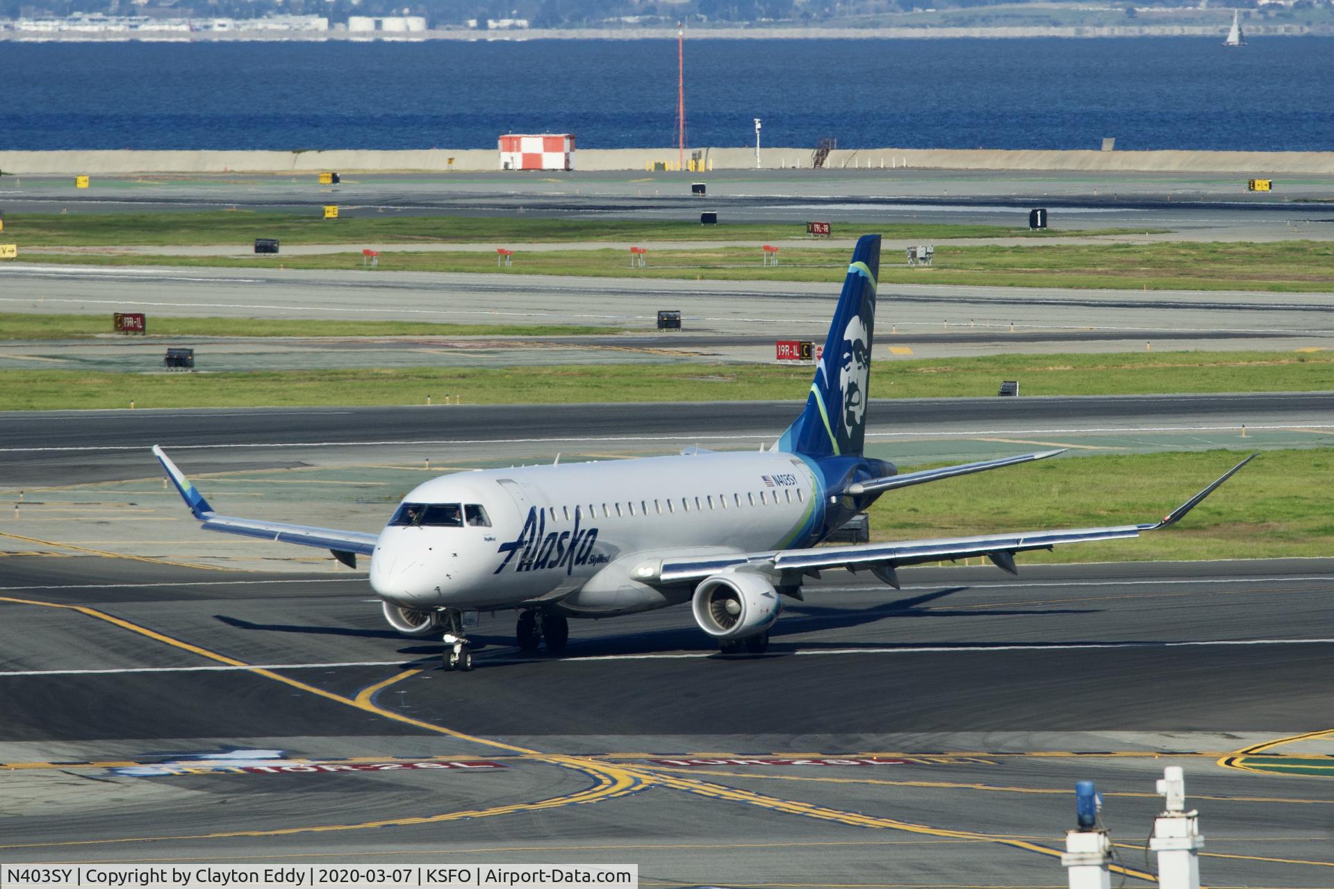 N403SY, 2018 Embraer 175LR (ERJ-170-200LR) C/N 17000738, Sky Terrace SFO 2020.