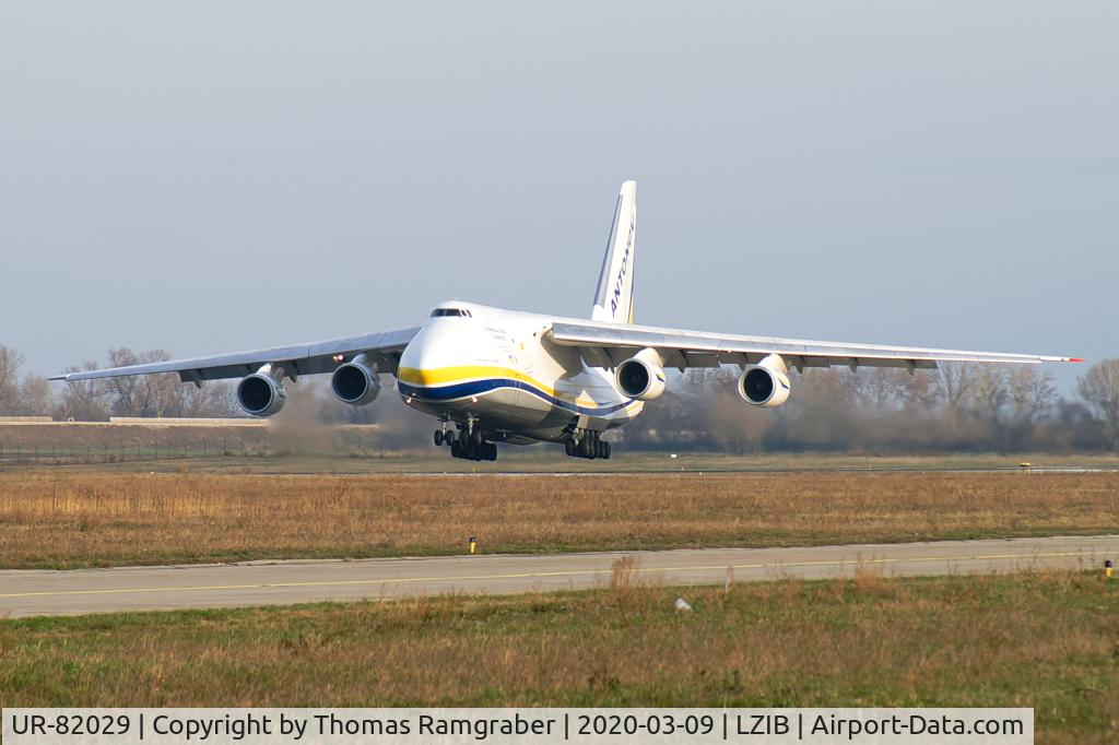 UR-82029, 1991 Antonov An-124-100 Ruslan C/N 19530502630/0210, Antonov Airlines Antonov An-124