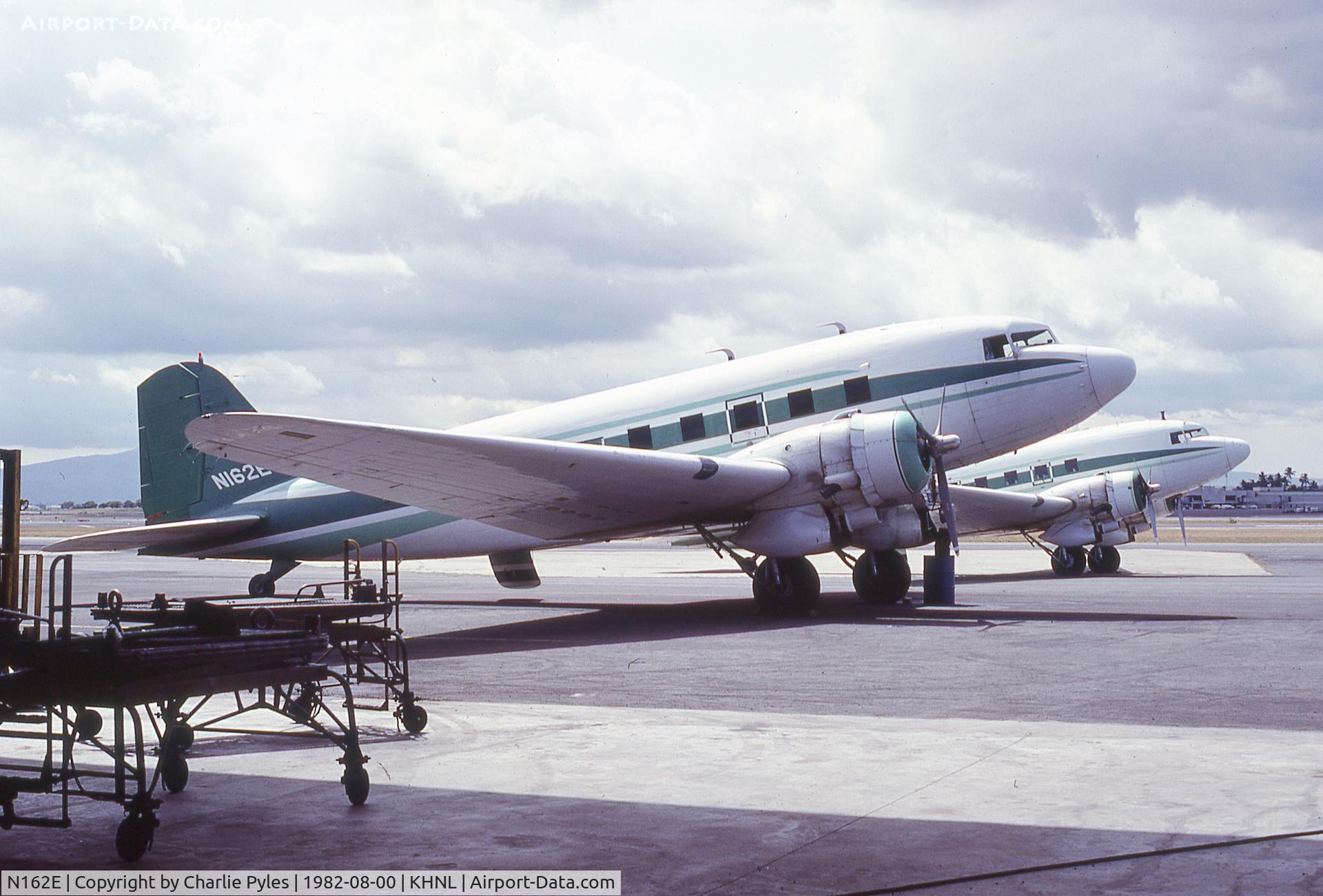 N162E, 1945 Douglas DC3A C/N 4926, Air Molokai No Titles