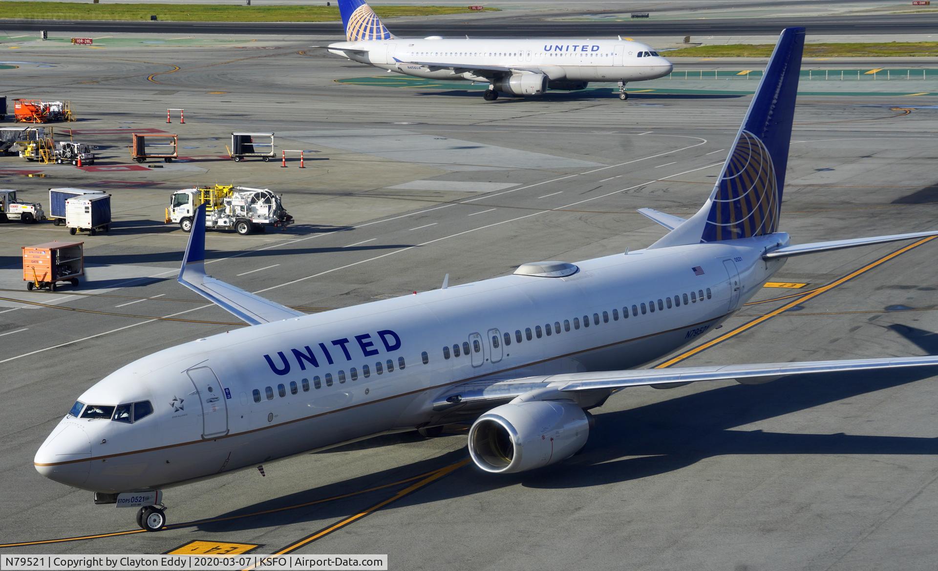 N79521, 2010 Boeing 737-824 C/N 31662, Sky Terrace SFO 2020.